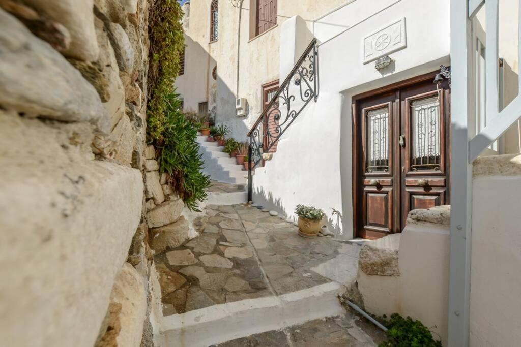 Traditional Castle House II Naxos City Exterior photo